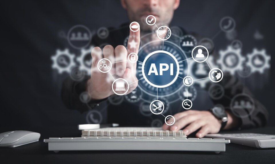 API dan integrasi software ERP manufaktur